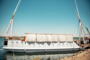 Dahabiya Nile Cruise